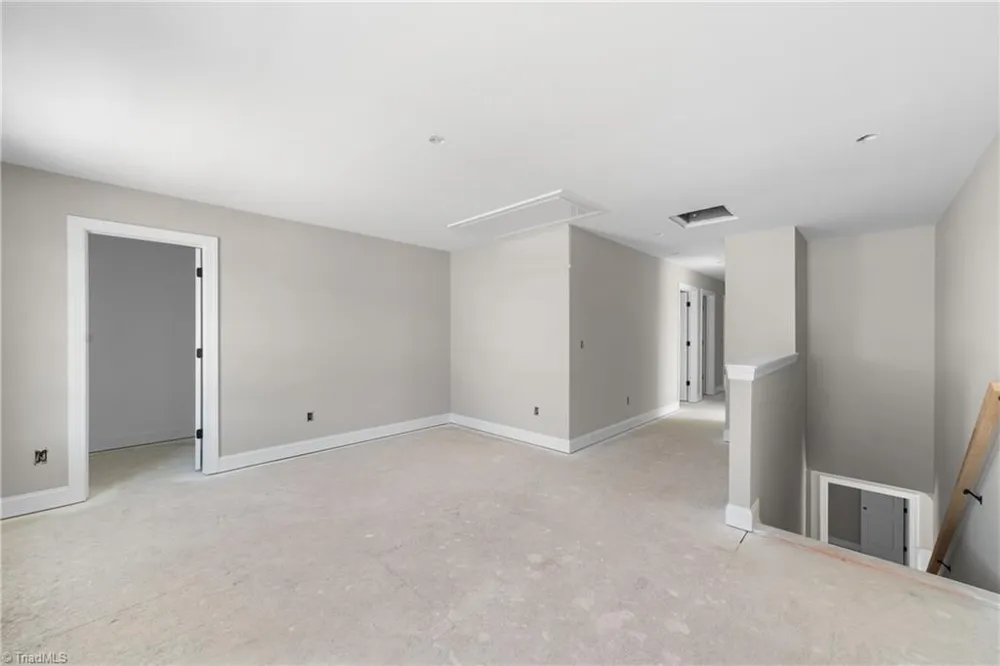 153 Canton Drive Lexington, NC 27295
