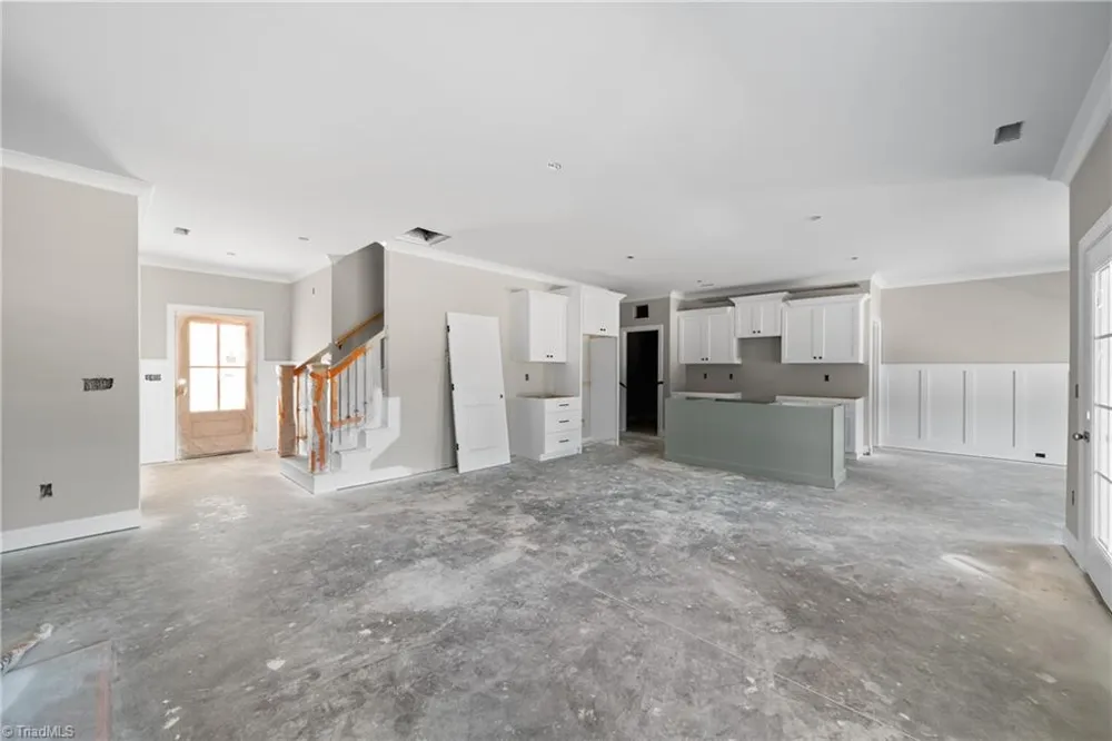 153 Canton Drive Lexington, NC 27295