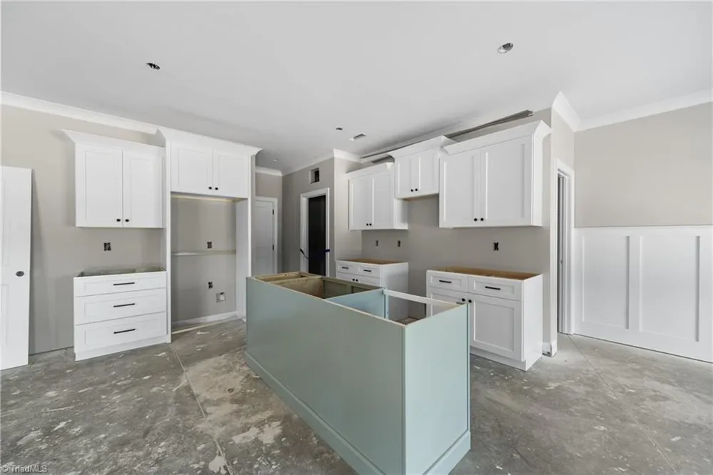 153 Canton Drive Lexington, NC 27295