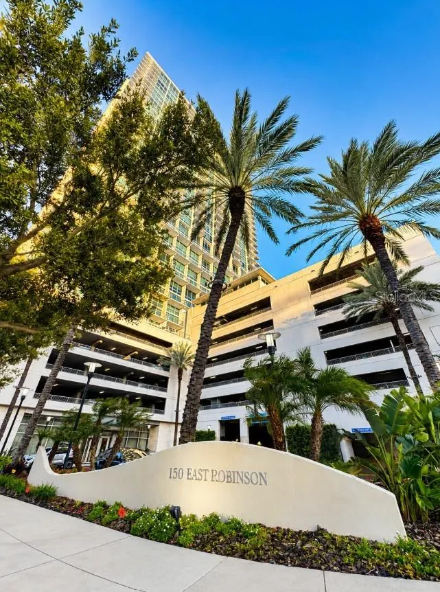 150 E ROBINSON STREET #29B Orlando, FL 32801