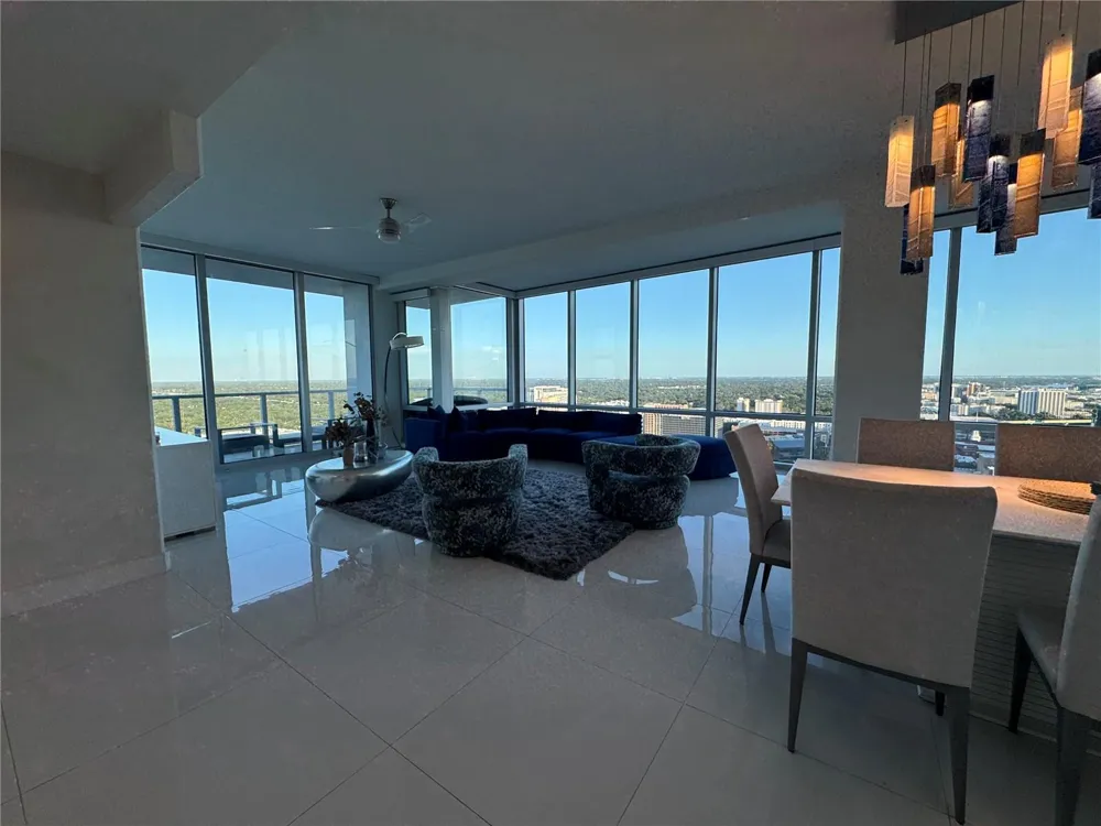 150 E ROBINSON STREET #29B Orlando, FL 32801