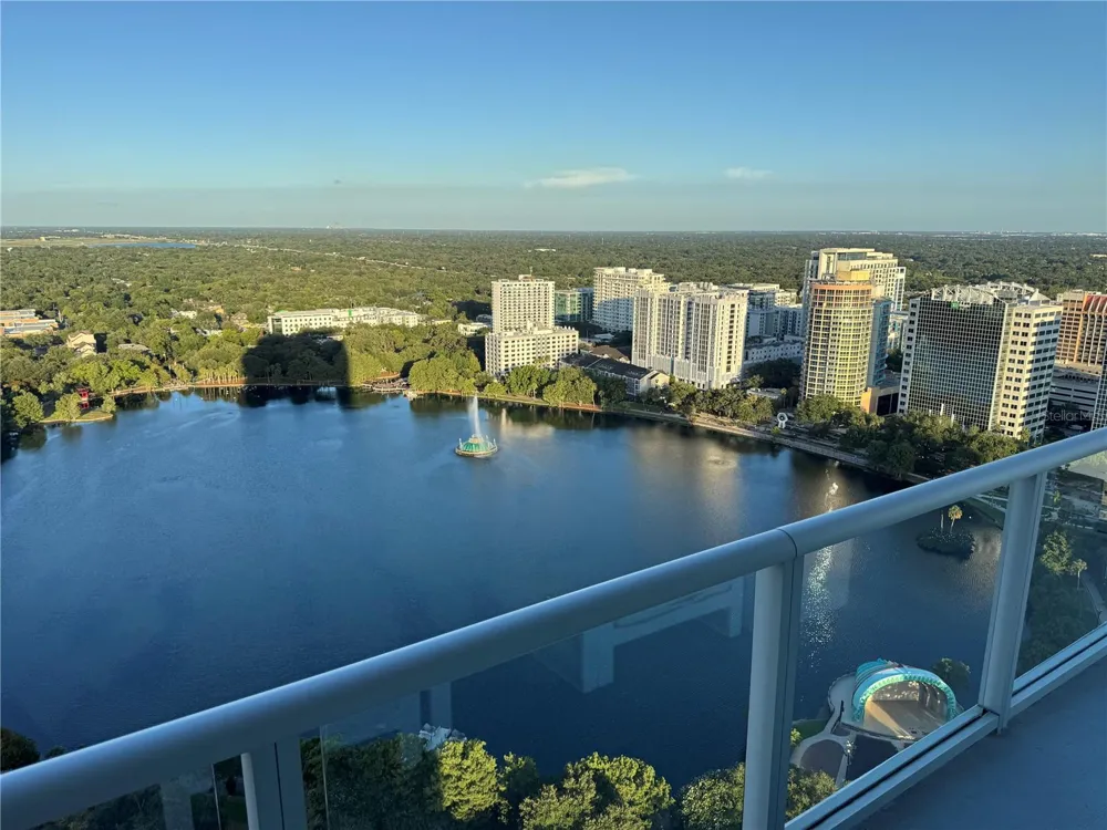 150 E ROBINSON STREET #29B Orlando, FL 32801