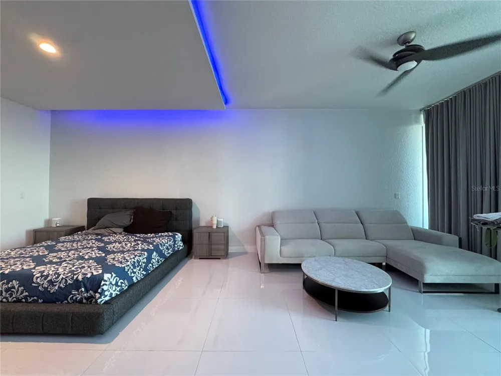 150 E ROBINSON STREET #29B Orlando, FL 32801