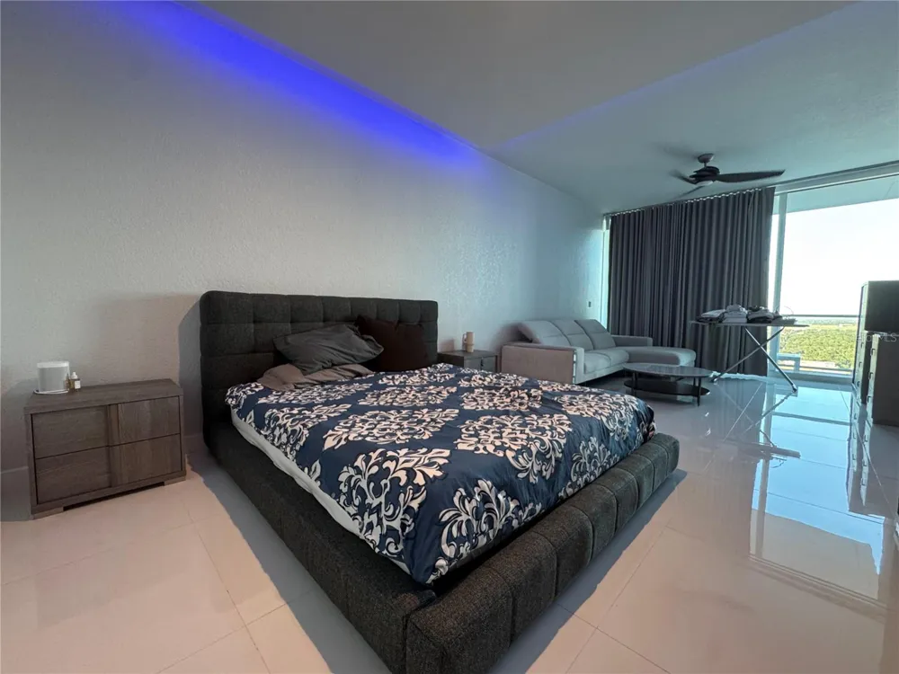 150 E ROBINSON STREET #29B Orlando, FL 32801