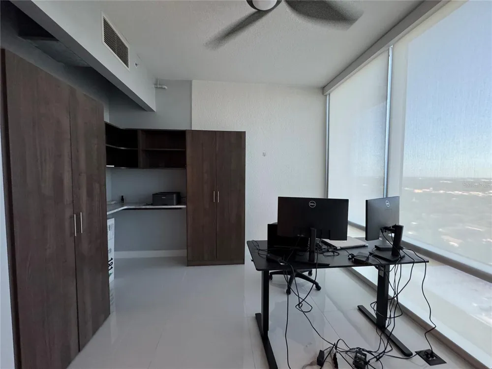 150 E ROBINSON STREET #29B Orlando, FL 32801
