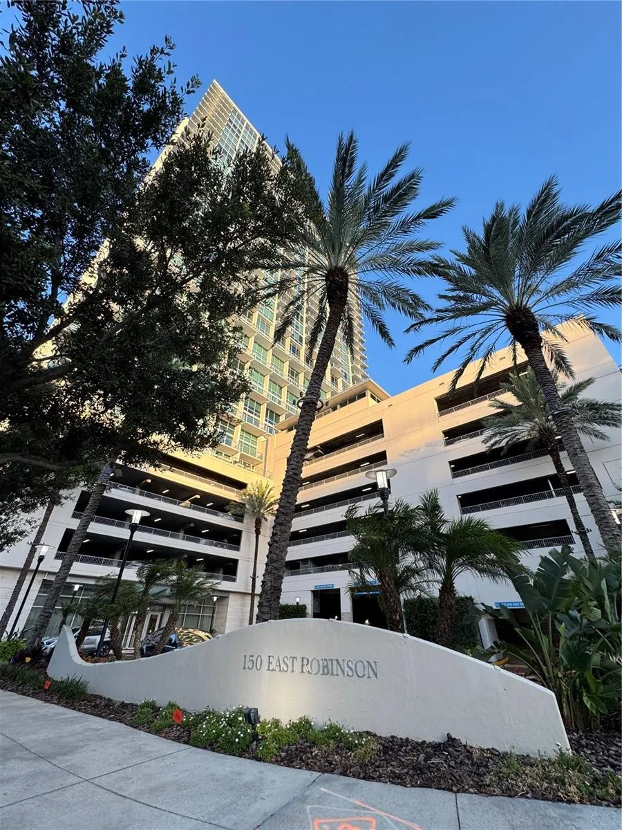 150 E ROBINSON STREET #29B Orlando, FL 32801