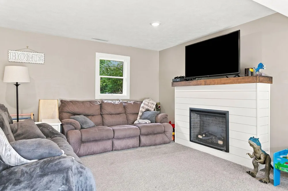 3566 S Brooks Road Sullivan Township, MI 49444