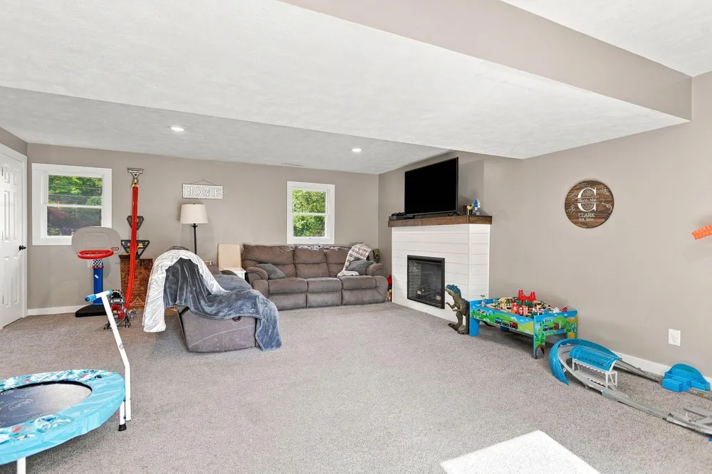 3566 S Brooks Road Sullivan Township, MI 49444