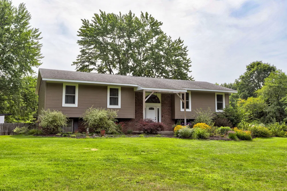 3566 S Brooks Road Sullivan Township, MI 49444