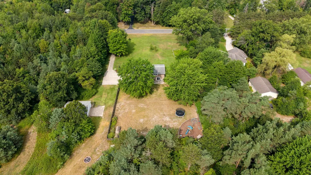 3566 S Brooks Road Sullivan Township, MI 49444