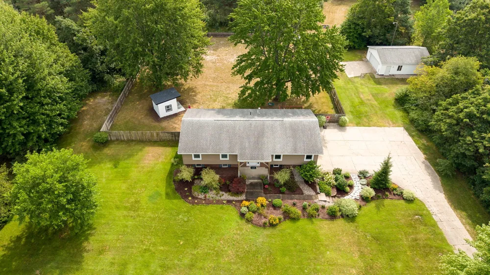 3566 S Brooks Road Sullivan Township, MI 49444