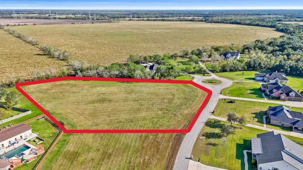 4918 Brazos Lakes Drive Richmond, TX 77469