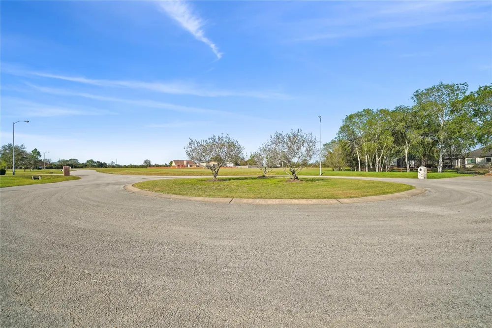 4918 Brazos Lakes Drive Richmond, TX 77469