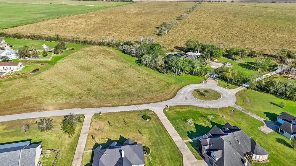 4918 Brazos Lakes Drive Richmond, TX 77469