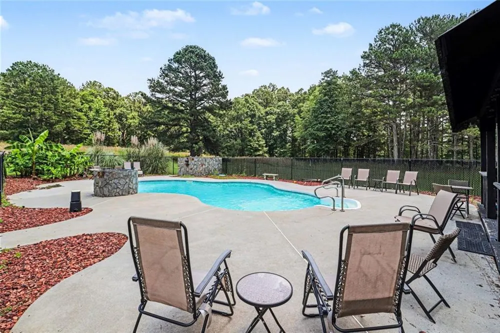 813 Sandy Creek Road Fayetteville, GA 30214