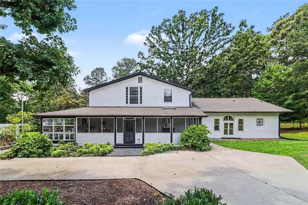 813 Sandy Creek Road Fayetteville, GA 30214