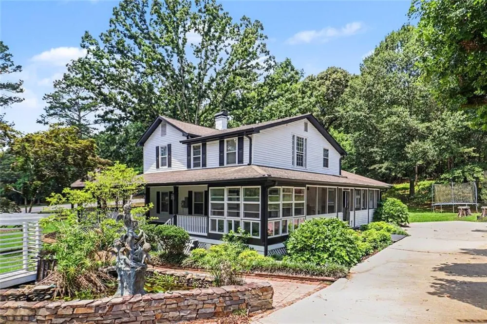 813 Sandy Creek Road Fayetteville, GA 30214