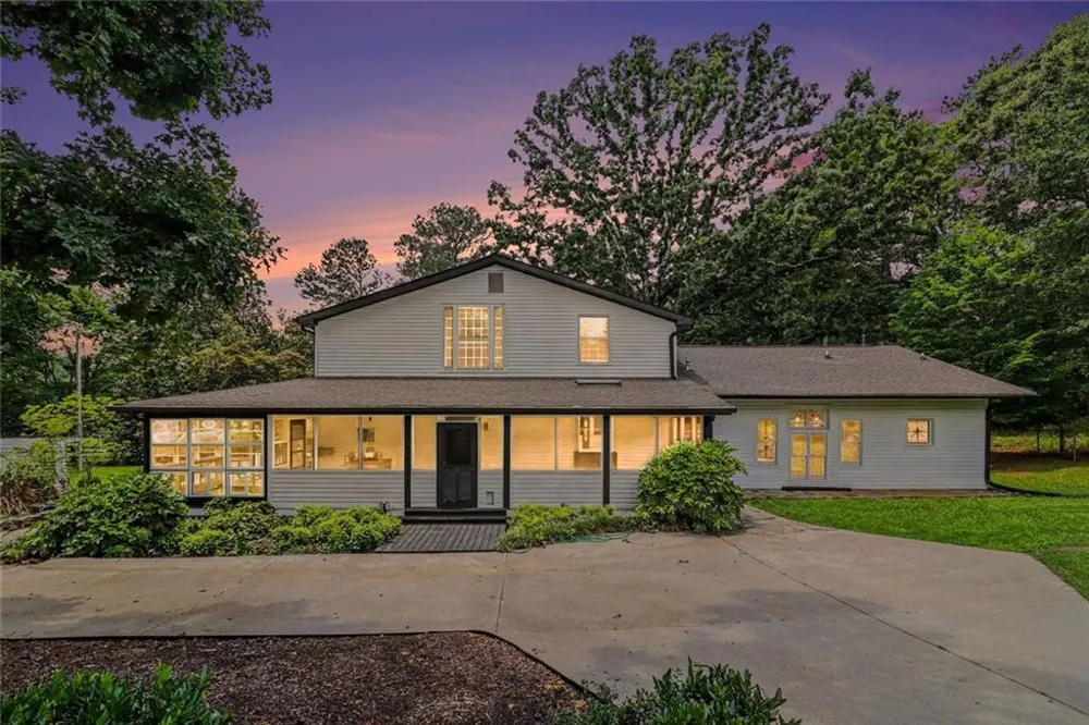 813 Sandy Creek Road Fayetteville, GA 30214