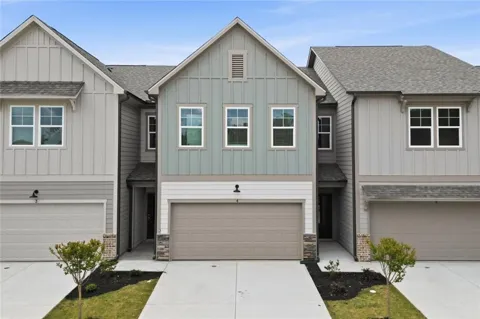 411 Summit View #6