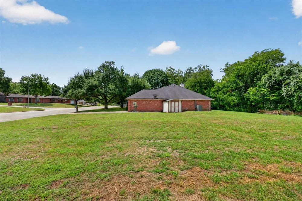 Oakwood Drive Brenham, TX 77833