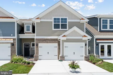 1256 TREVISO BAY