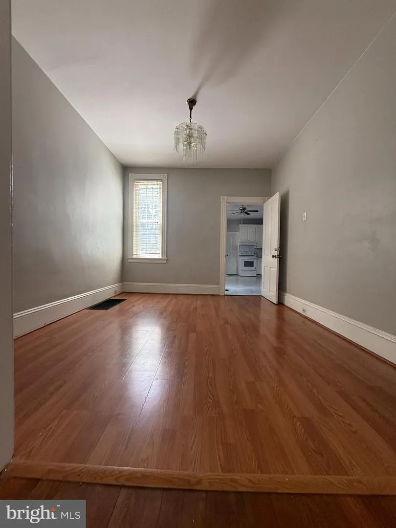 128 E JAMES STREET Lancaster, PA 17602