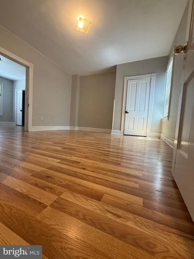 128 E JAMES STREET Lancaster, PA 17602