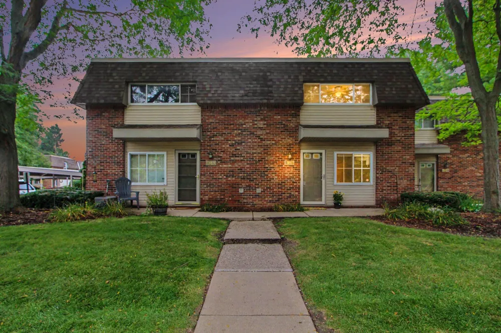 541 Long Shore Drive Ann Arbor, MI 48105