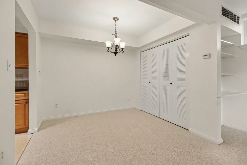 541 Long Shore Drive Ann Arbor, MI 48105