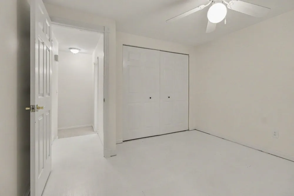 541 Long Shore Drive Ann Arbor, MI 48105