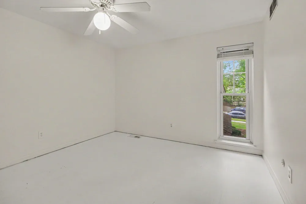 541 Long Shore Drive Ann Arbor, MI 48105