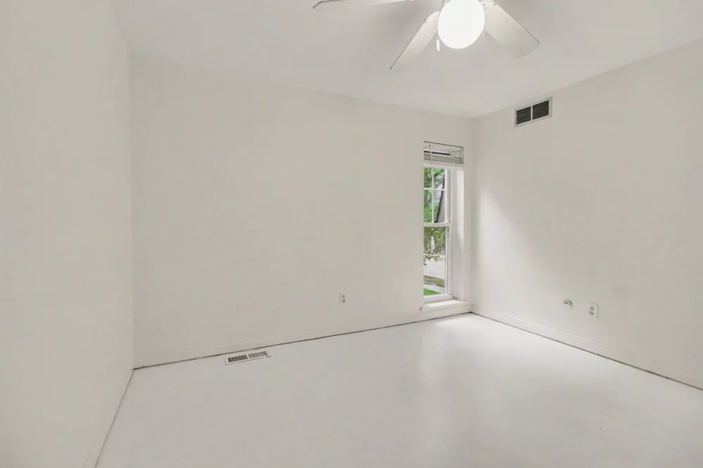 541 Long Shore Drive Ann Arbor, MI 48105