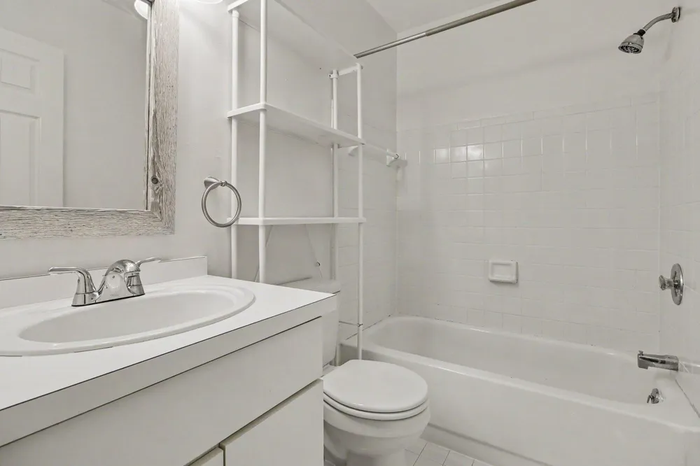 541 Long Shore Drive Ann Arbor, MI 48105
