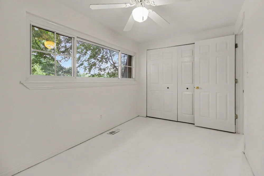 541 Long Shore Drive Ann Arbor, MI 48105
