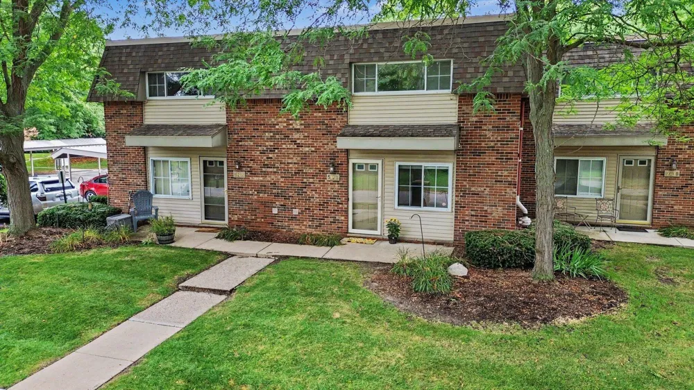 541 Long Shore Drive Ann Arbor, MI 48105