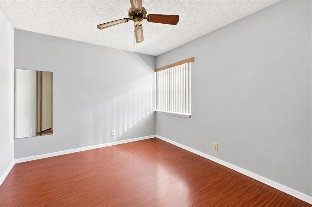 7420 NW 34th Street Lauderhill, FL 33319