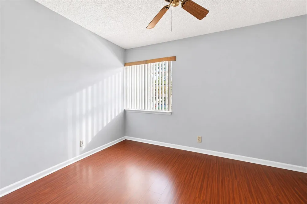 7420 NW 34th Street Lauderhill, FL 33319