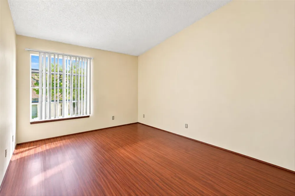 7420 NW 34th Street Lauderhill, FL 33319