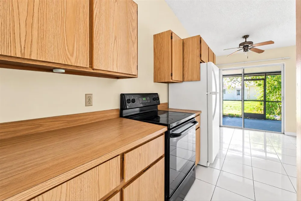 7420 NW 34th Street Lauderhill, FL 33319