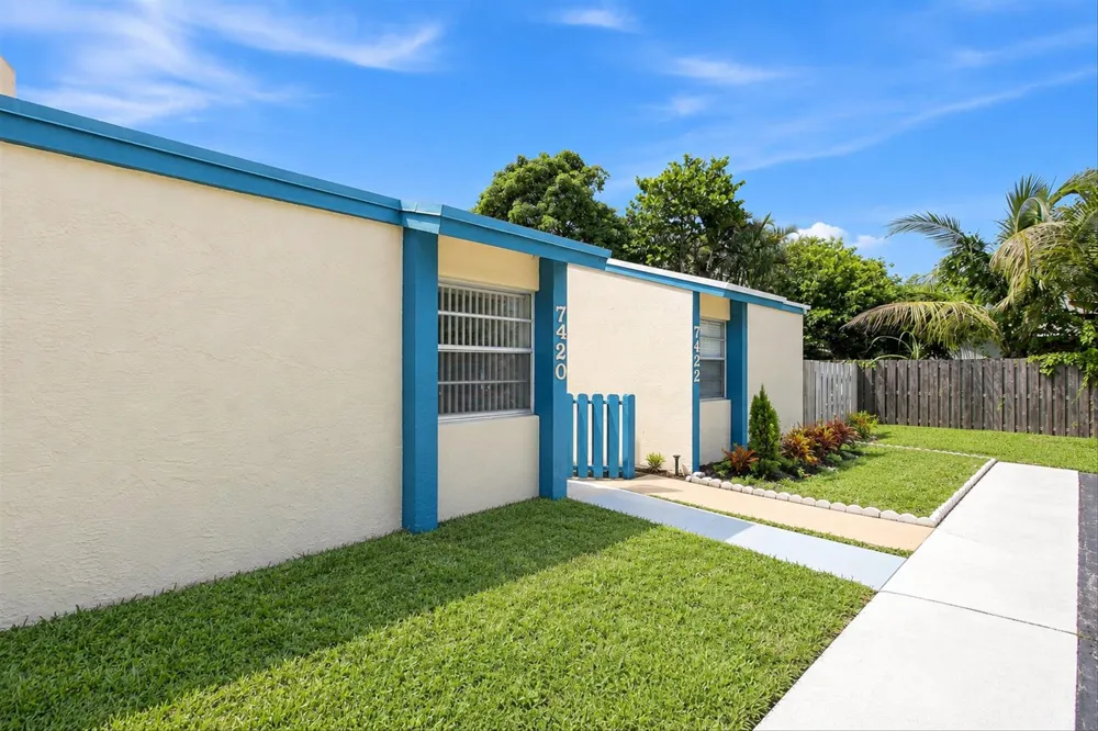 7420 NW 34th Street Lauderhill, FL 33319