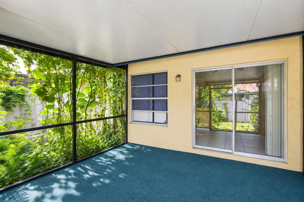 7420 NW 34th Street Lauderhill, FL 33319