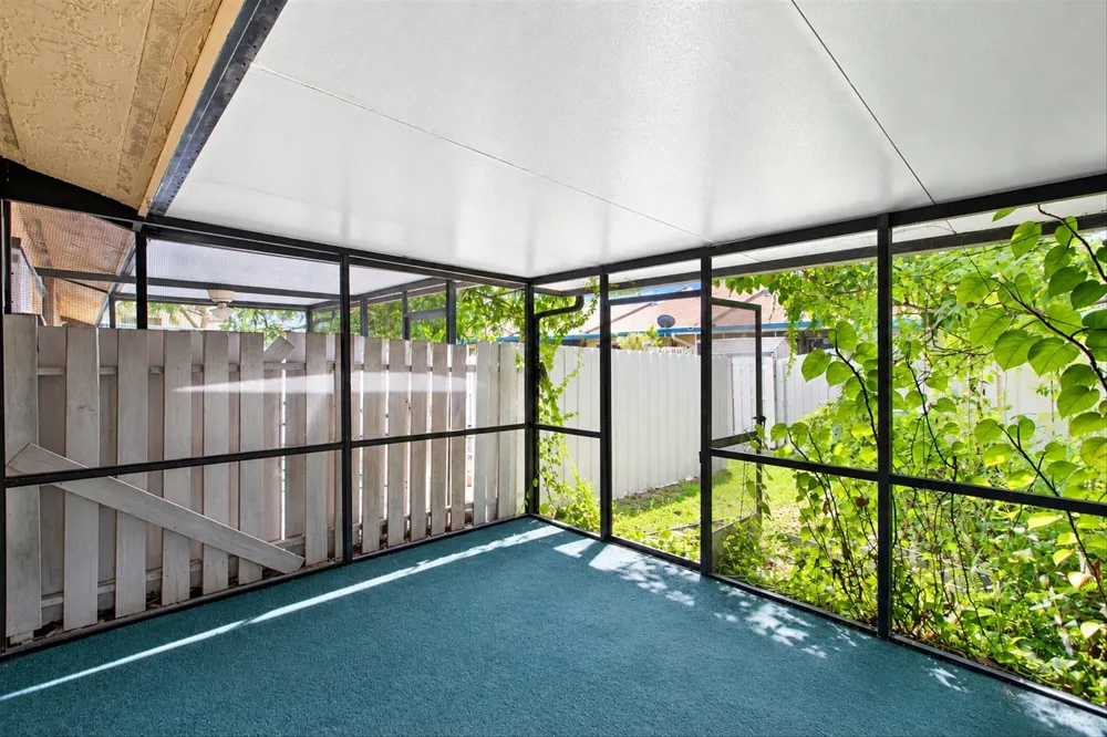7420 NW 34th Street Lauderhill, FL 33319