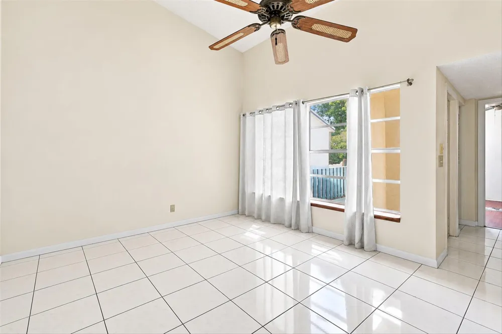 7420 NW 34th Street Lauderhill, FL 33319