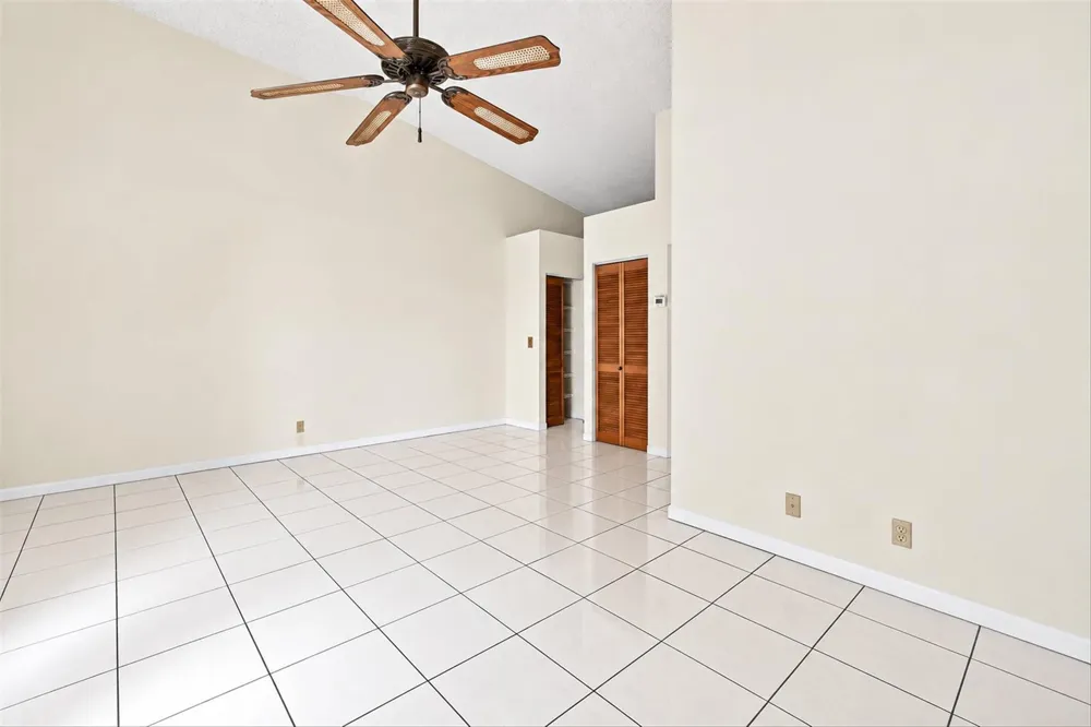 7420 NW 34th Street Lauderhill, FL 33319