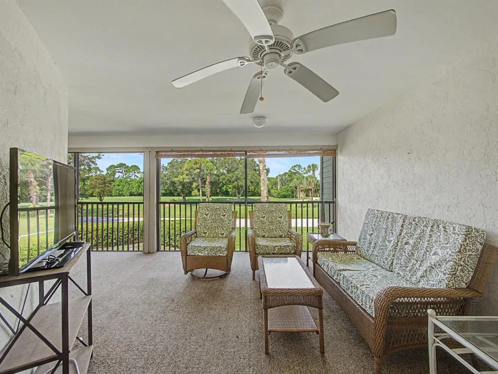 5132 SE CLUB WAY #202 Stuart, FL 34997