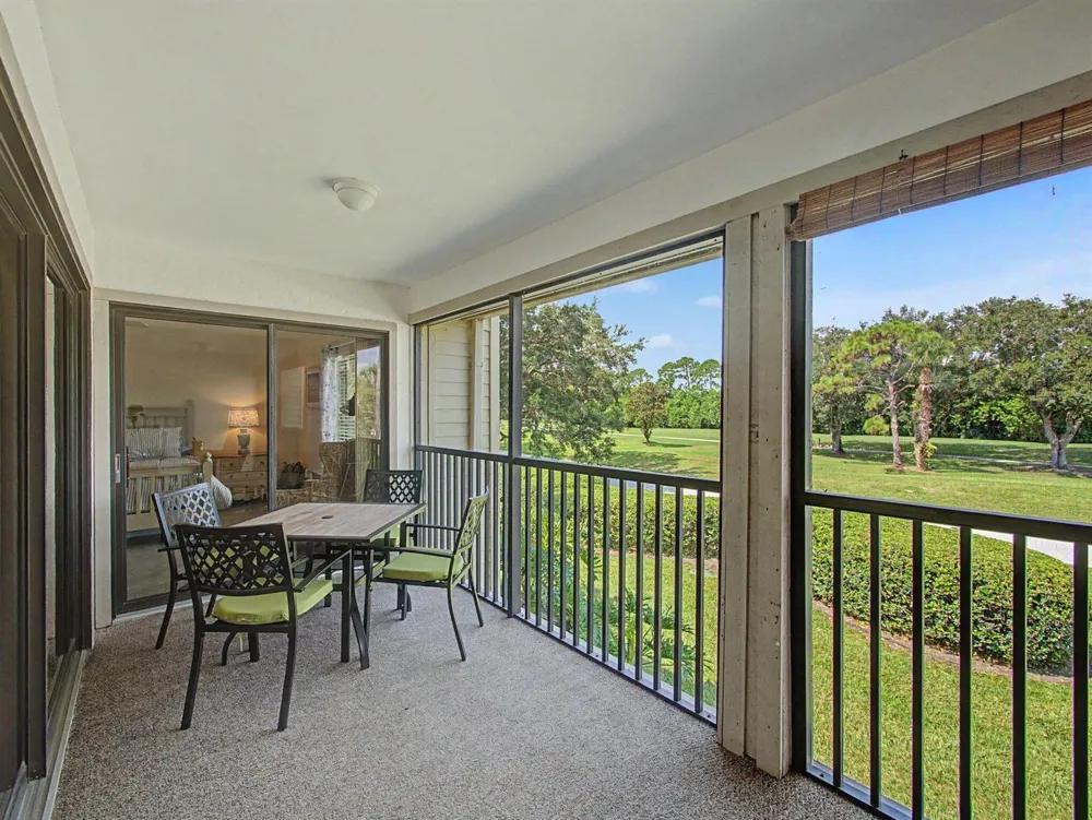 5132 SE CLUB WAY #202 Stuart, FL 34997
