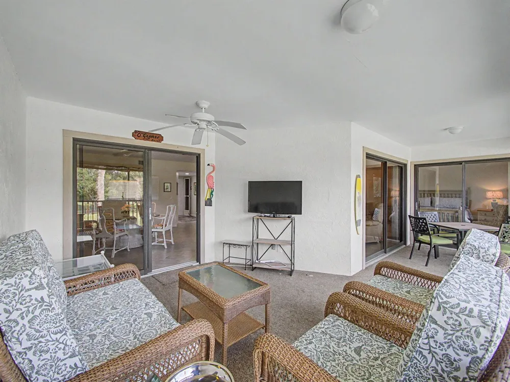 5132 SE CLUB WAY #202 Stuart, FL 34997