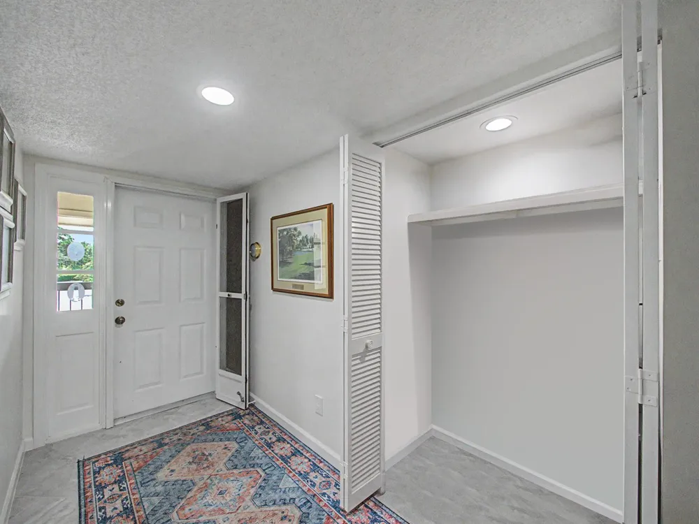 5132 SE CLUB WAY #202 Stuart, FL 34997