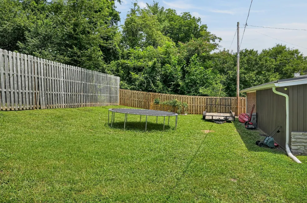 218 Morrison St McMinnville, TN 37110