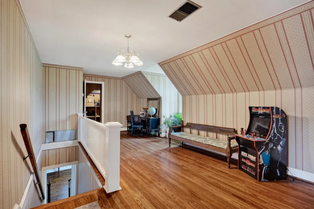 218 Morrison St McMinnville, TN 37110